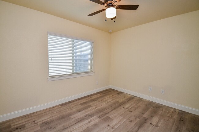 Building Photo - 10709 Madden Oaks Pl
