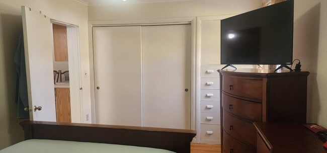 Building Photo - 78 Tucker Ave