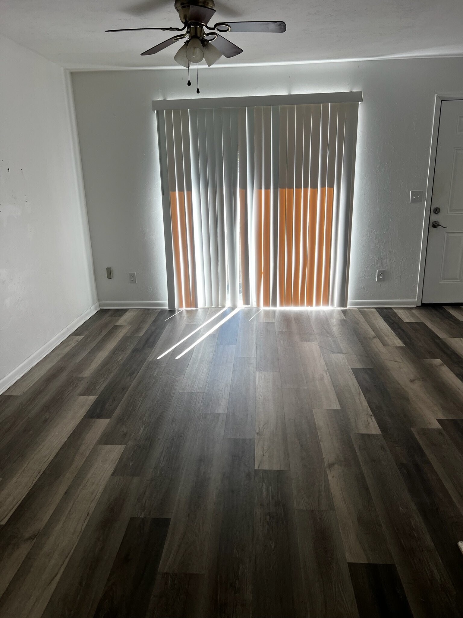 Building Photo - 3950 SE 19th Ave