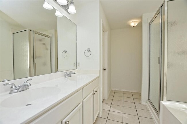 Building Photo - 3462 Flowstone Ln