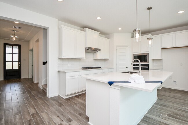 Building Photo - 7711 Pale Petunia Trl