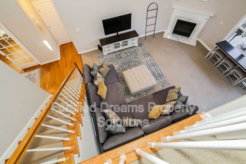 Building Photo - 5510 Faye Dr