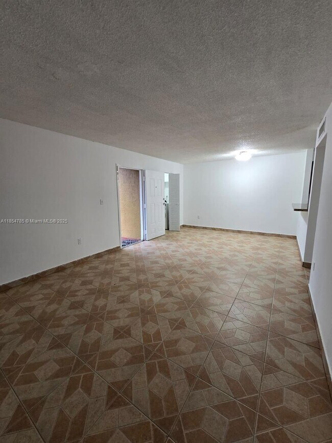 Building Photo - 15620 SW 80th St