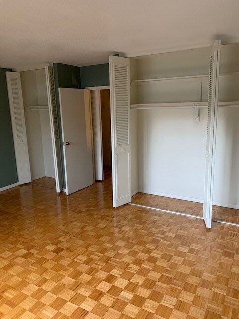 Building Photo - 330 Newton St