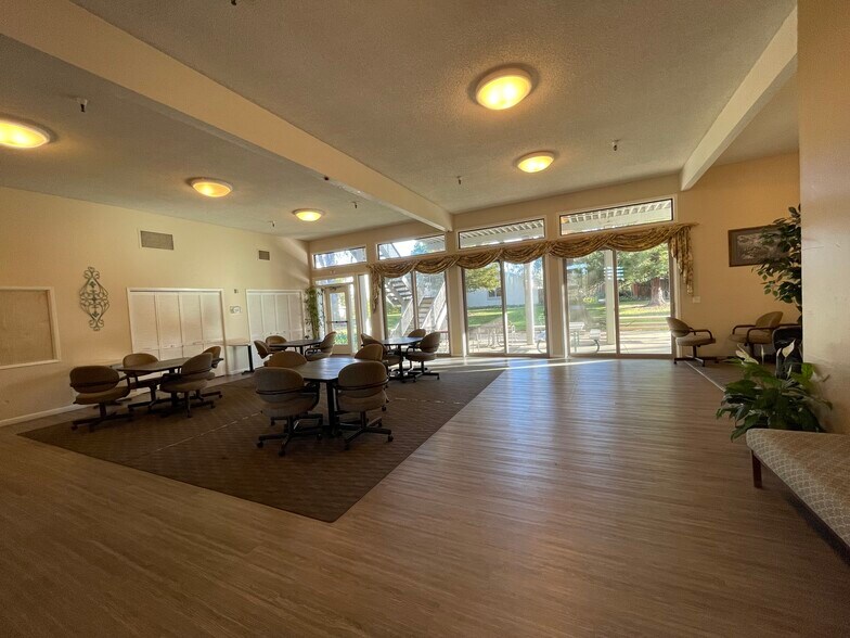Clubhouse - 20194 Northglen Sq