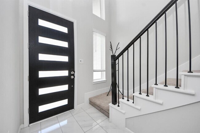 Building Photo - 21638 Laggan Clf Ln