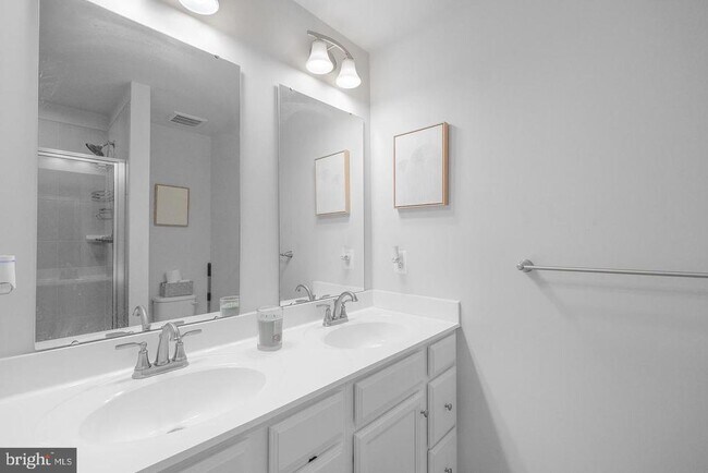 Building Photo - 52 Caswell Dr