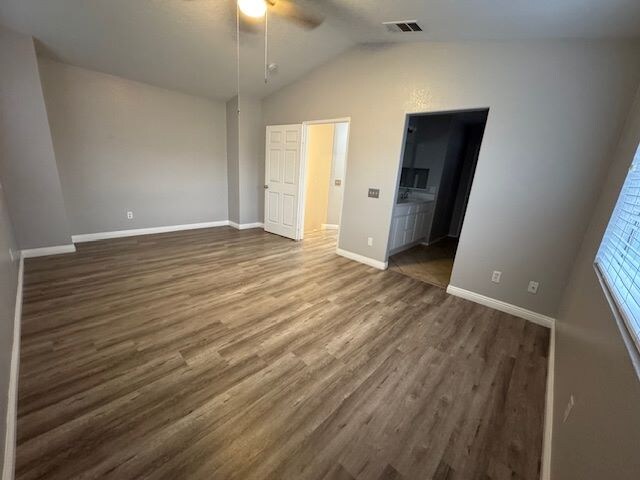 Building Photo - 774 Willow Ct