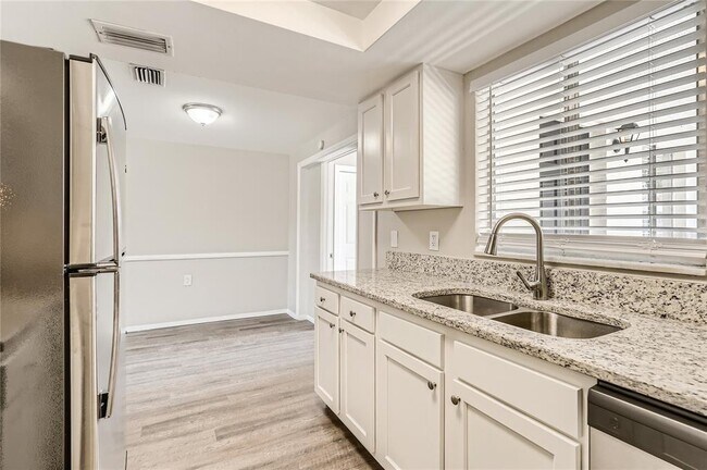 Building Photo - 3421 Monticello St