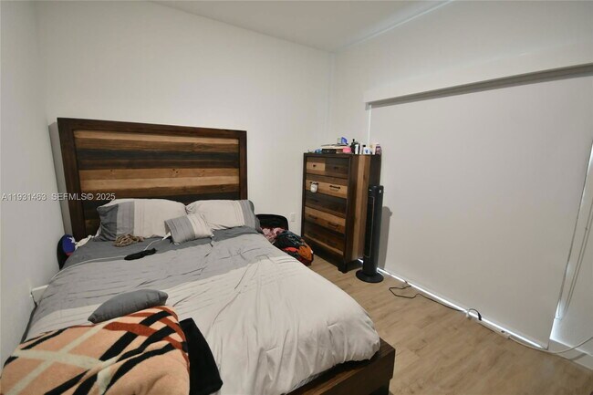 Building Photo - 1339 NW 2nd Ln