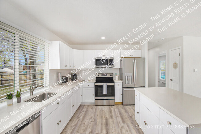 Building Photo - 4087 London Ln
