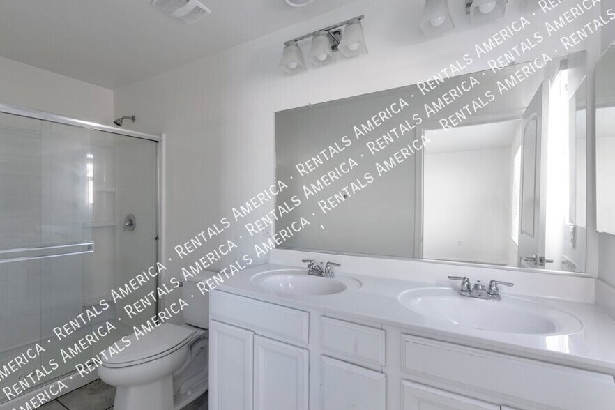 Building Photo - 8755 E Stone Meadow Cir