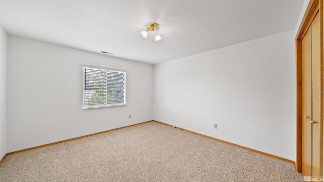 Building Photo - 2977 Pinebrook Dr