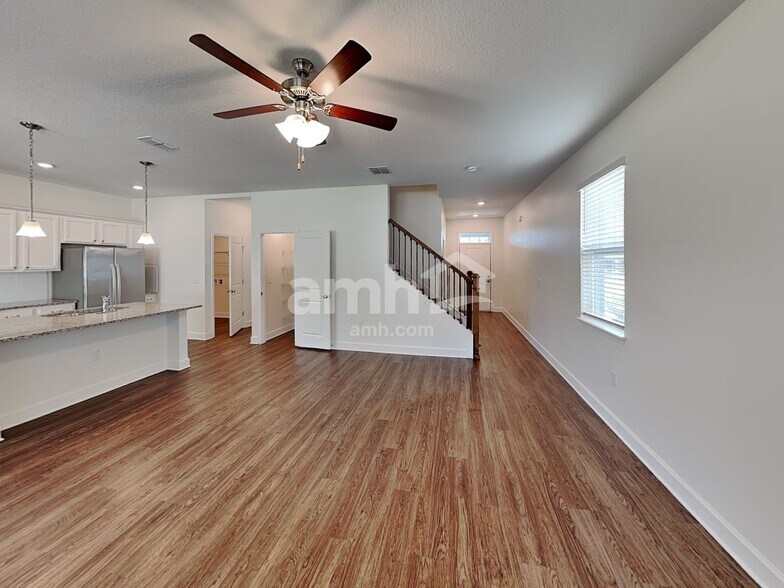 Building Photo - 4615 Reisswood Loop