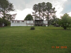 Building Photo - Dana ln