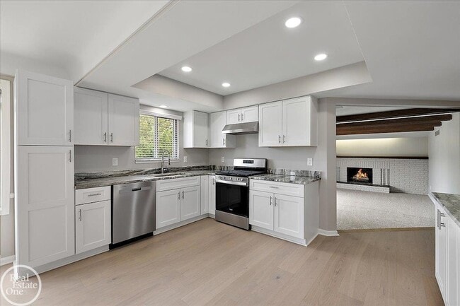 Building Photo - 2532 Belle View Dr
