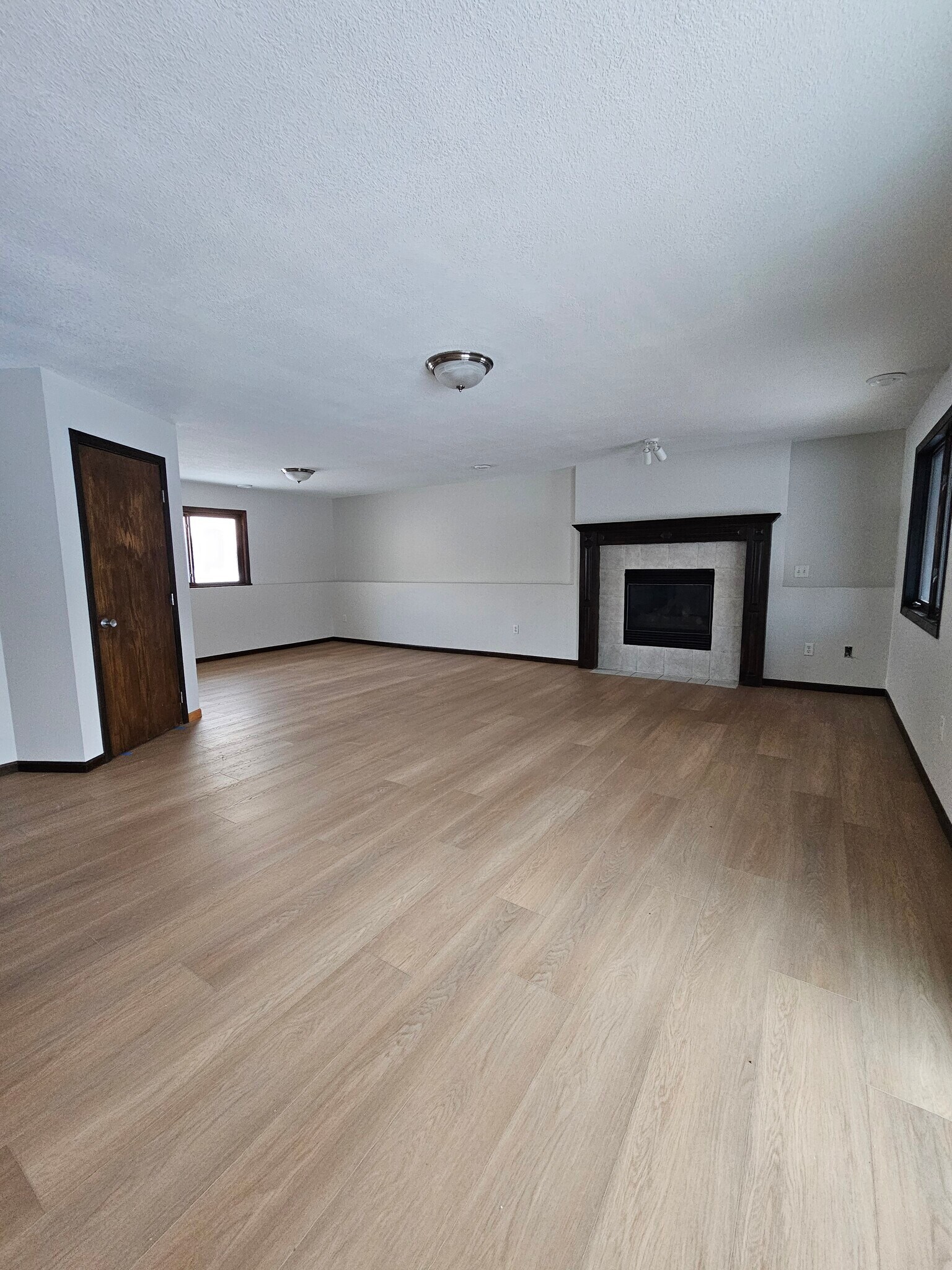 Building Photo - 10283 Karston Ave NE