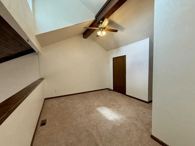 Building Photo - 4016 Chipola St