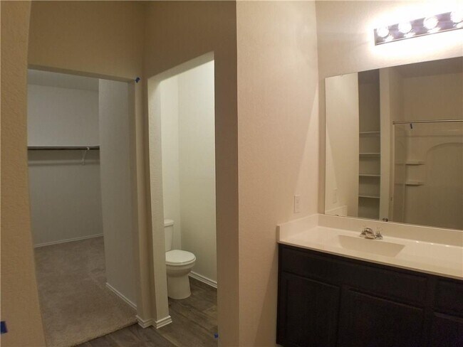 Building Photo - 15016 Harkness Pass