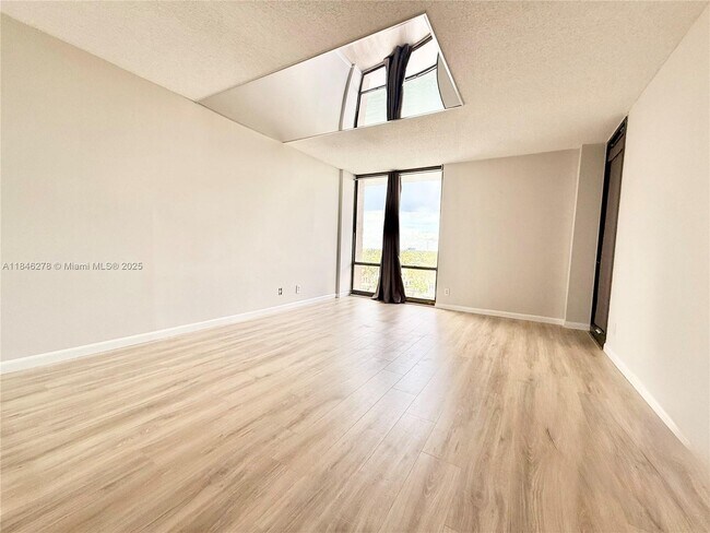 Building Photo - 1600 S Ocean Dr