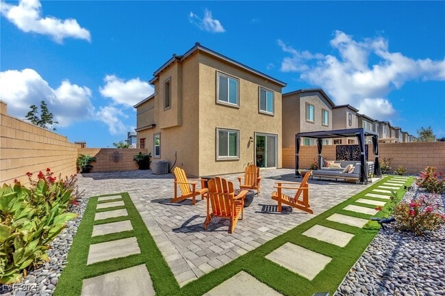 Building Photo - 8907 Roadrunner Ravine St