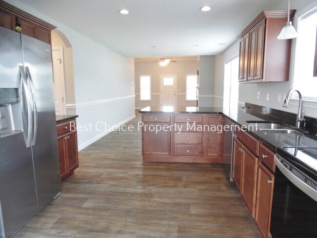 Building Photo - 1386 Romany Ct