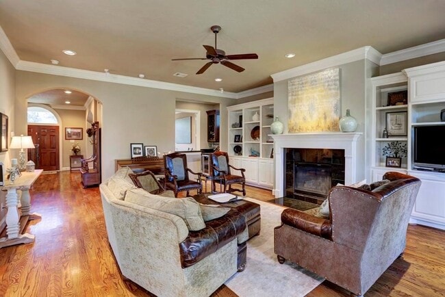 Building Photo - 5031 Cheena Dr