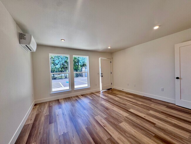 Building Photo - 1/2 OFF FIRST MONTHS RENT! New Construction, Beautiful, Townhomes! 2 & 3 BEDRM UNITS AVAILABLE