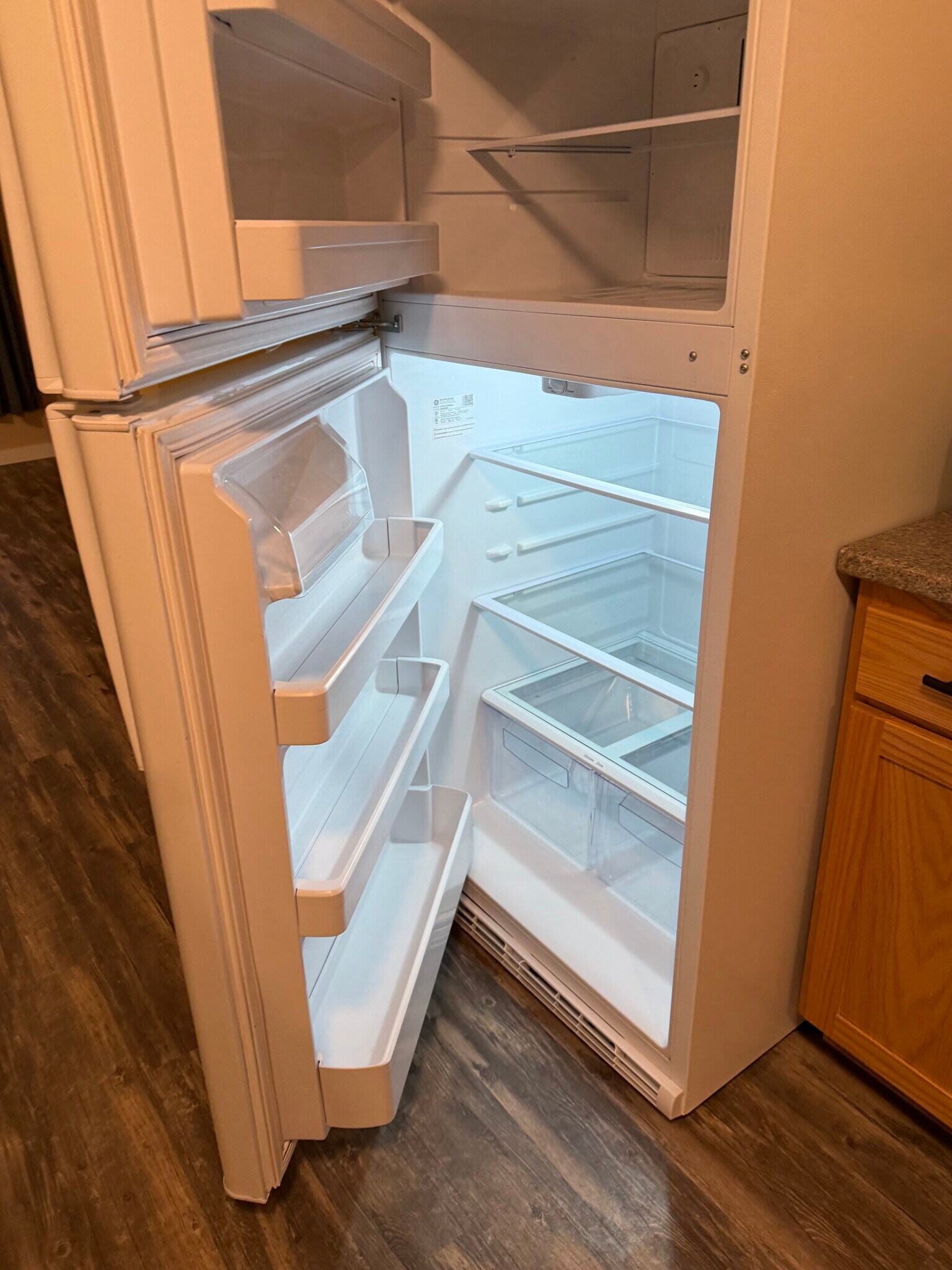 Clean Fridge - 125 High St