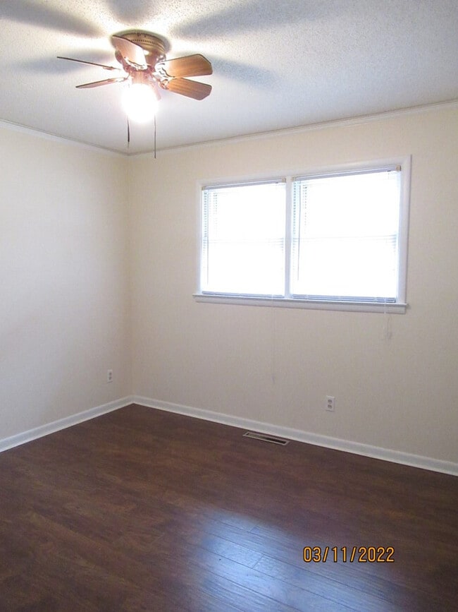 Building Photo - 534 Benton Ct