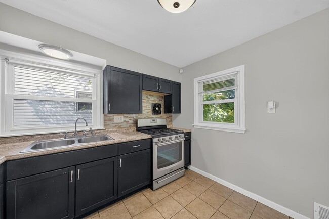 Building Photo - 2059 Wilbert Dr