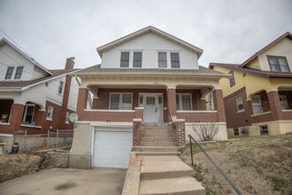 Building Photo - 927 E Dunklin St