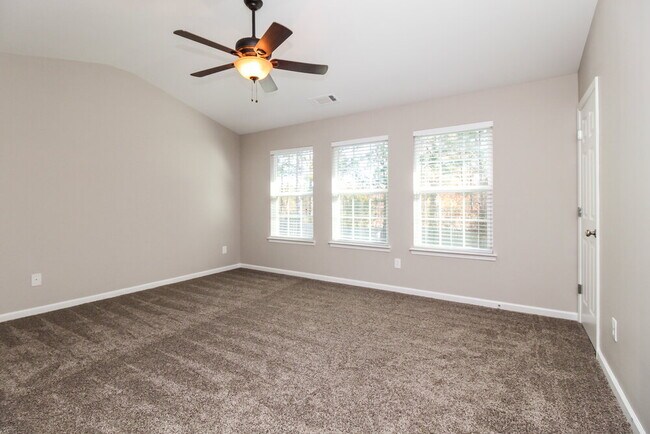 Building Photo - 5005 Amethyst Dr