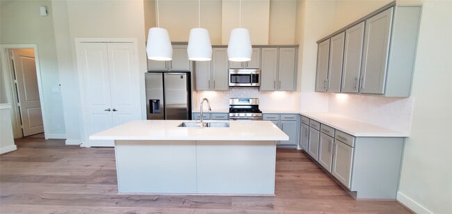 Building Photo - 2980 Alice St