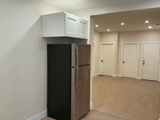 Building Photo - Refine Tyler Realty LLC