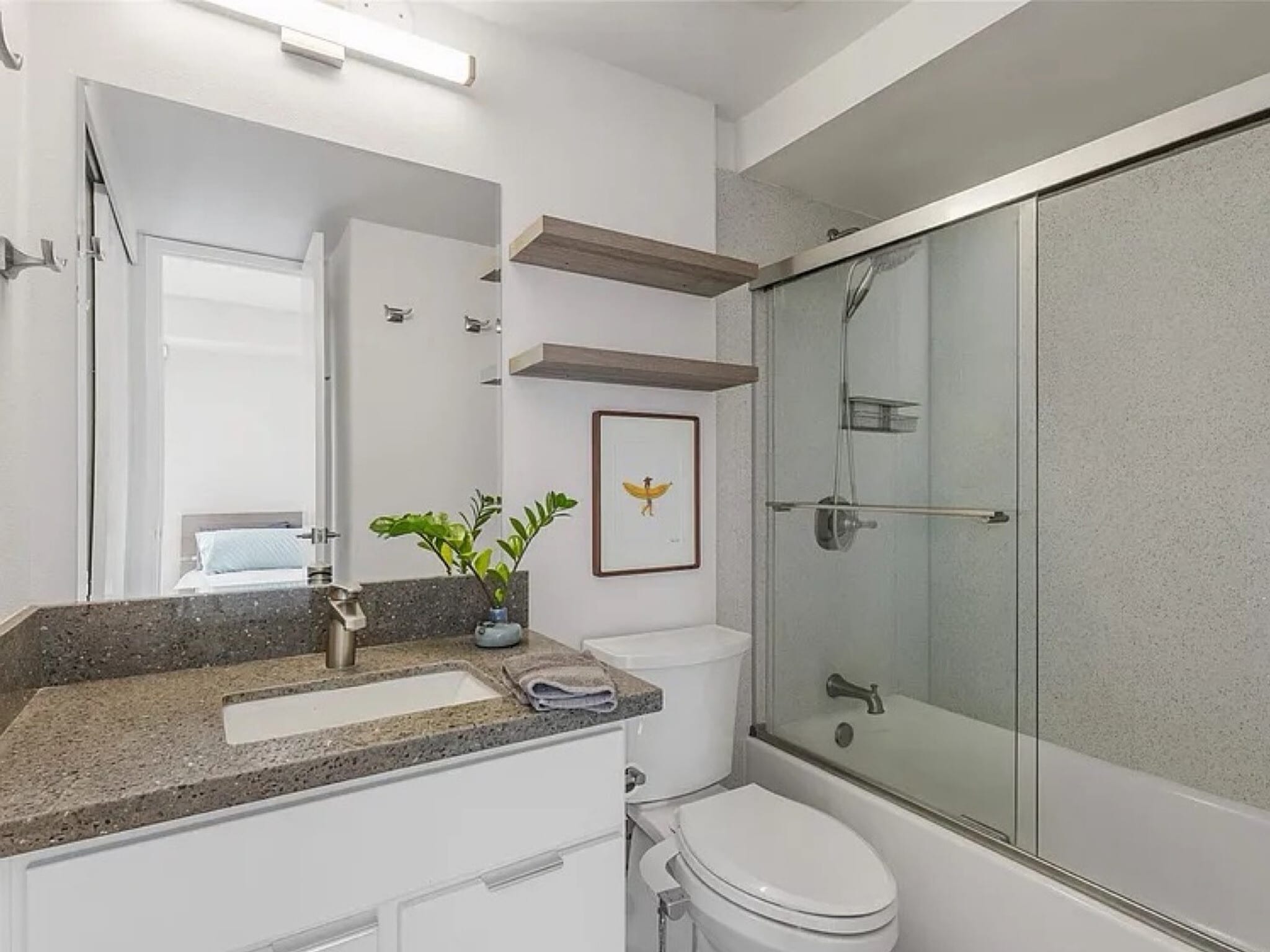 Primary Bath - 225 Queen St
