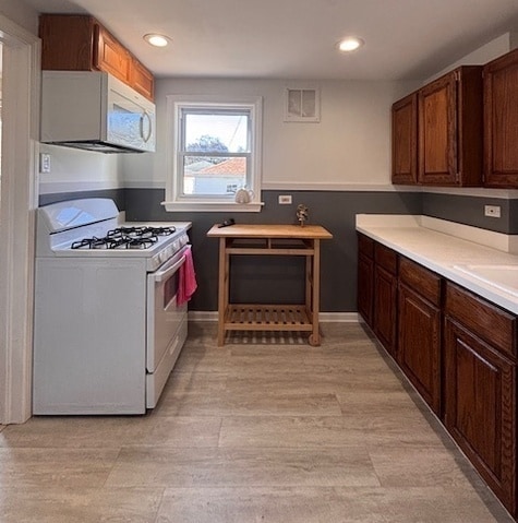 Building Photo - 3402 S 57th Ct