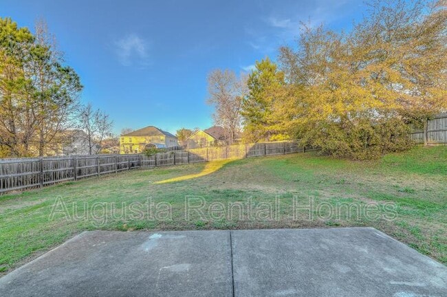 Building Photo - 1328 Royal Oak St