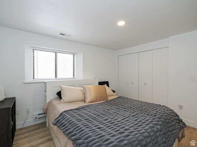 Building Photo - 9888 Borg Dr