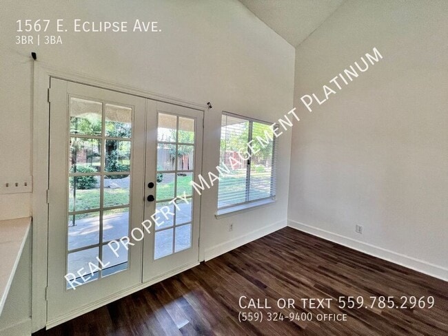 Building Photo - 1567 E Eclipse Ave