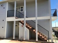 Building Photo - 430 Schmidt Rd