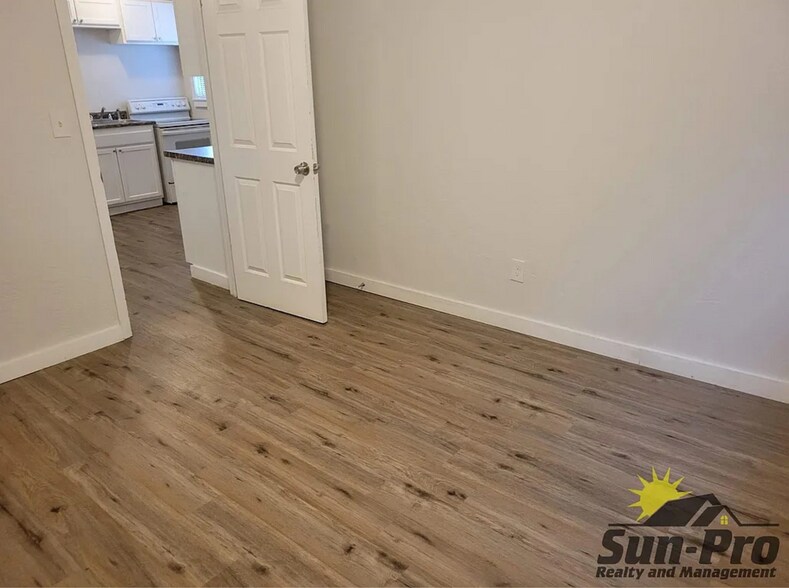 Building Photo - 708 Georgia St