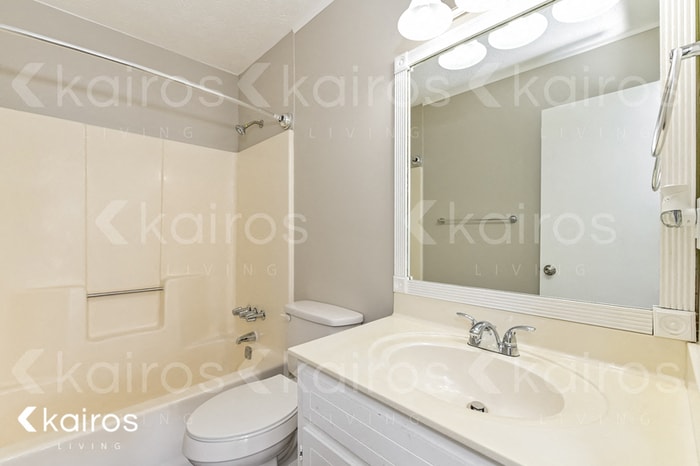 Building Photo - 4631 Cedar Brook Dr SE