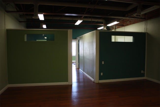 Building Photo - 509 Lawrence St