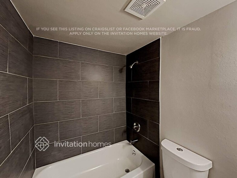 Building Photo - 17486 E Temple Dr