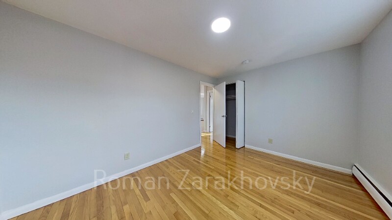 Building Photo - 112 Babcock St