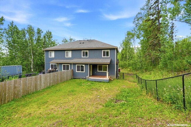 Building Photo - 1553 N Ravens Best Cir