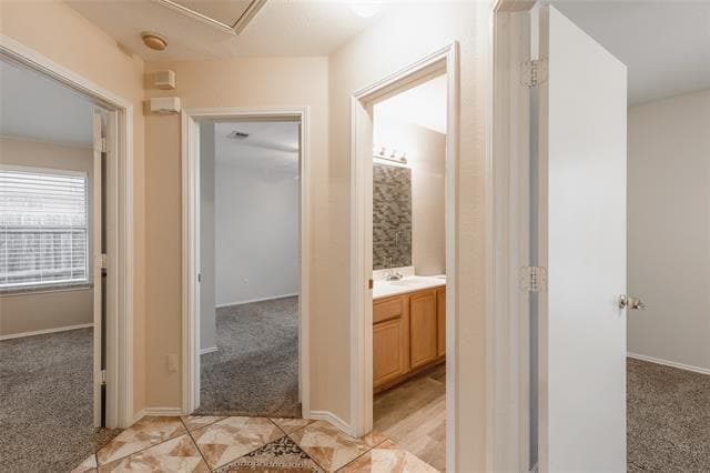 Building Photo - 1529 Allen Dr