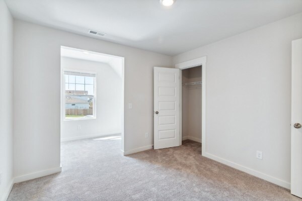 Building Photo - 1037 Ewell Farm Dr