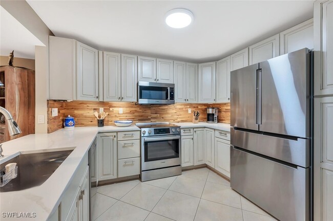 Building Photo - 4200 Belair Ln